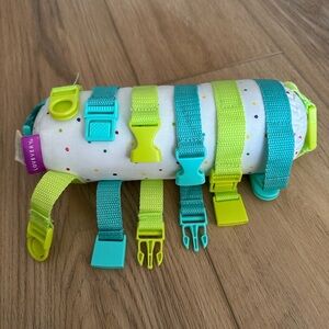 Lovevery Buckle Barrel